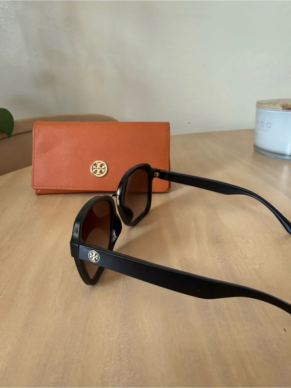 Tory Burch Brown Lens Sunglasses with Orange Case